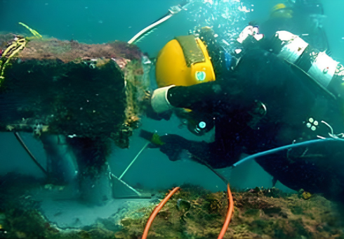 Subsea cleaning and jetting services